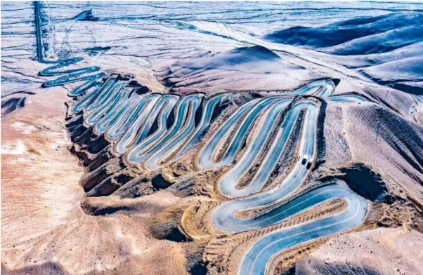 瓦恰公路1_副本.jpg